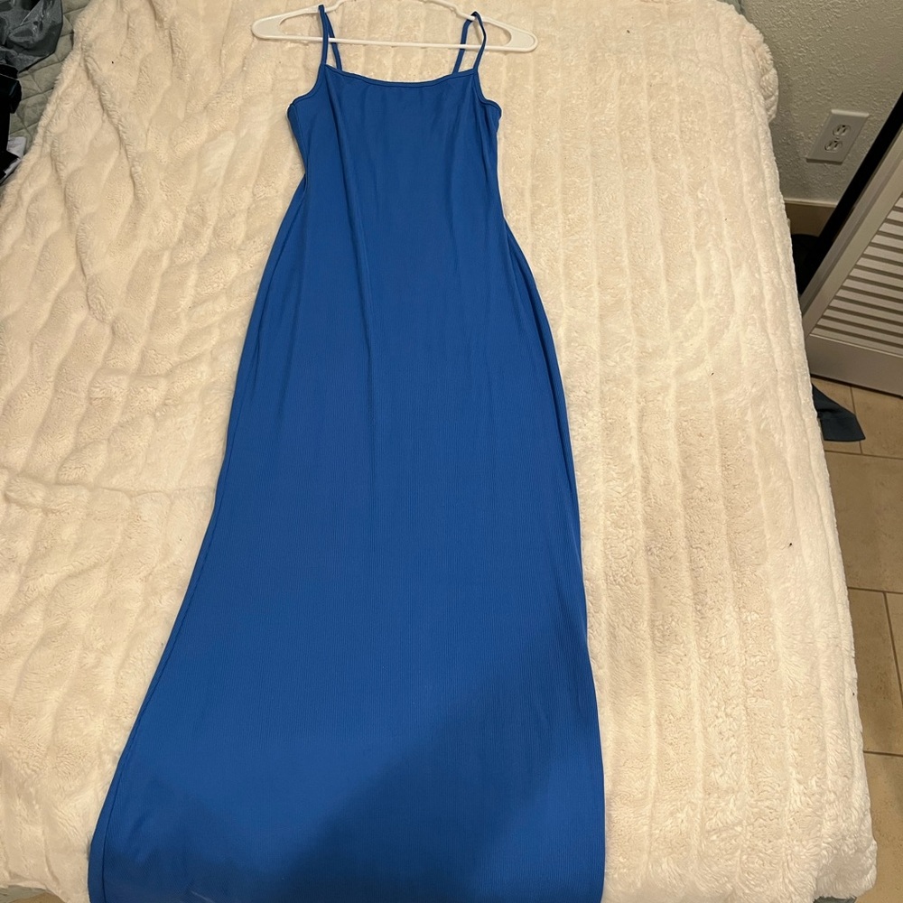 Elegant Blue Maxi Dress - Picture 2 of 2